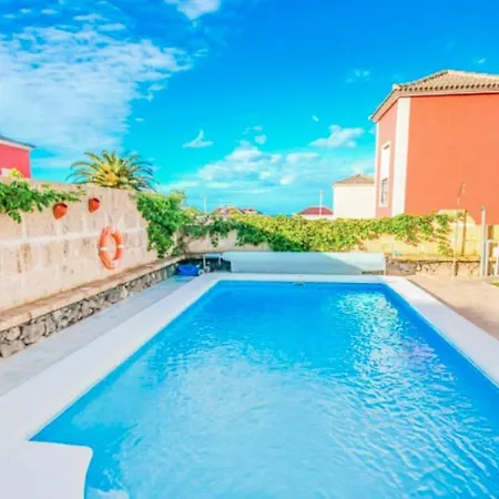 Villa Adeje With Heated Pool, Bbq, Wifi & Spectacular Views By Holidays *
