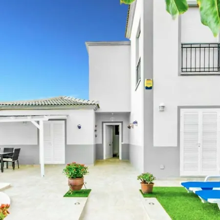 Adeje With Heated Pool, Bbq, Wifi & Spectacular Views By Holidays Costa Adeje (Tenerife)