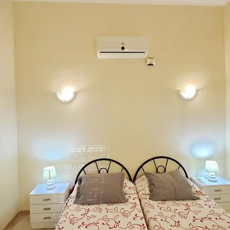 Adeje With Heated Pool, Bbq, Wifi & Spectacular Views By Holidays Villa